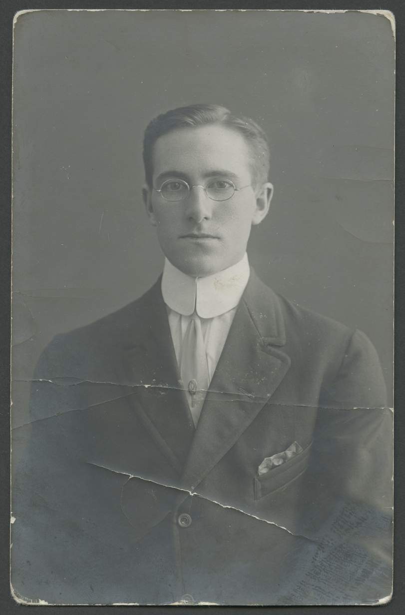 Alonzo Barker Jr. (1890 - 1985) Profile